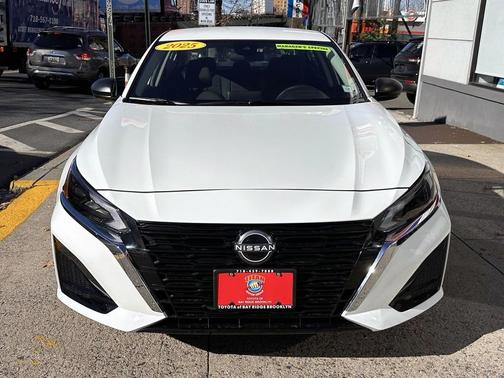 2025 Nissan Altima SV FWD