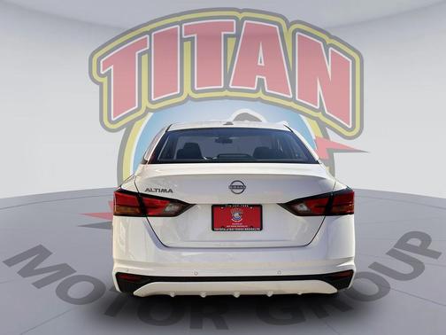 2025 Nissan Altima SV FWD