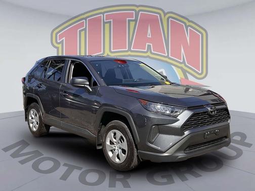 2022 Toyota RAV4 LE