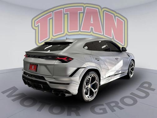 2024 Lamborghini Urus S