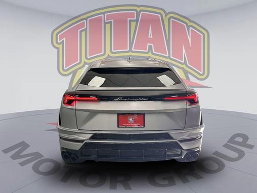 2024 Lamborghini Urus S