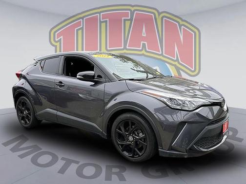 2022 Toyota C-HR XLE