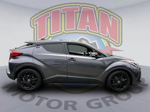 2022 Toyota C-HR XLE