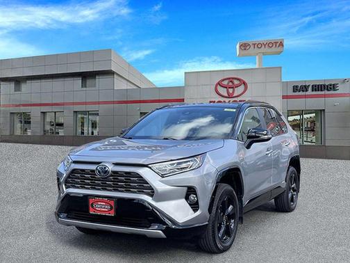 2021 Toyota RAV4 Hybrid SE