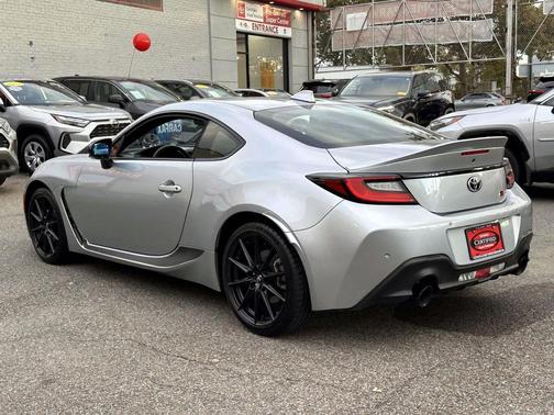 2023 Toyota GR86 Premium