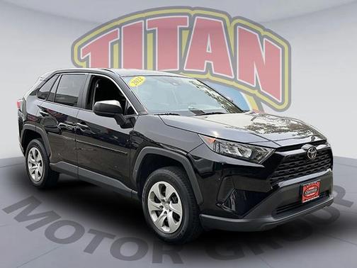 2022 Toyota RAV4 LE