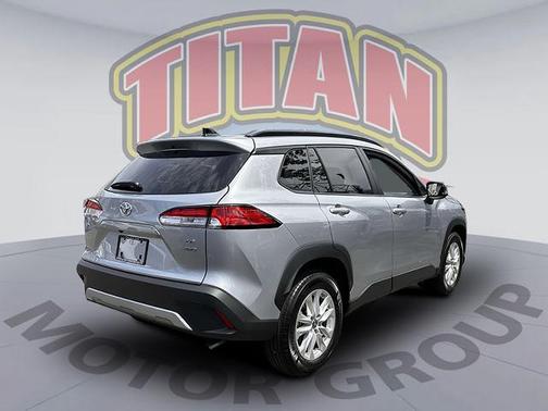 2025 Toyota Corolla Cross LE