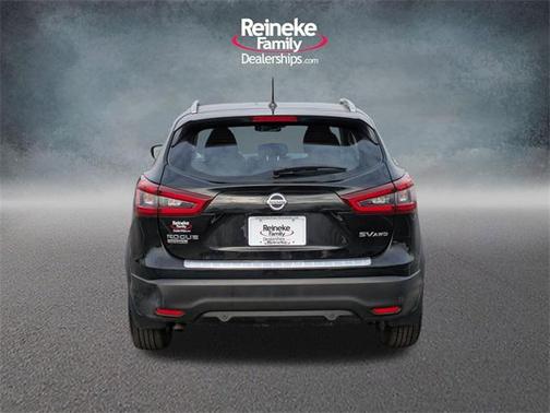 2021 Nissan Rogue Sport SV