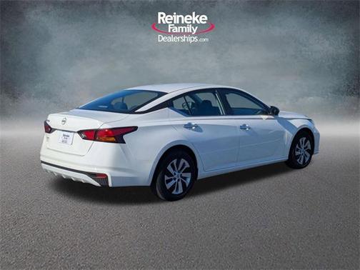 2024 Nissan Altima S FWD