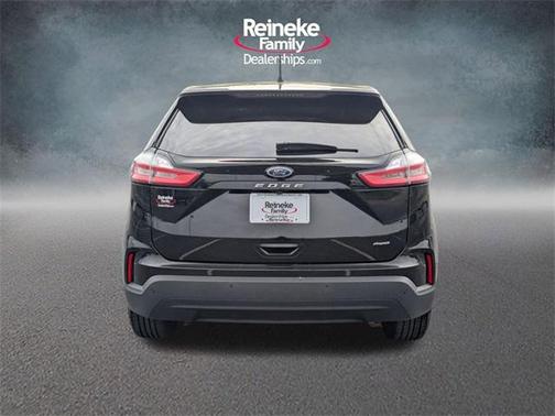 2021 Ford Edge SE