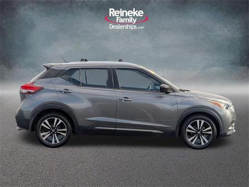 2020 Nissan Kicks SR