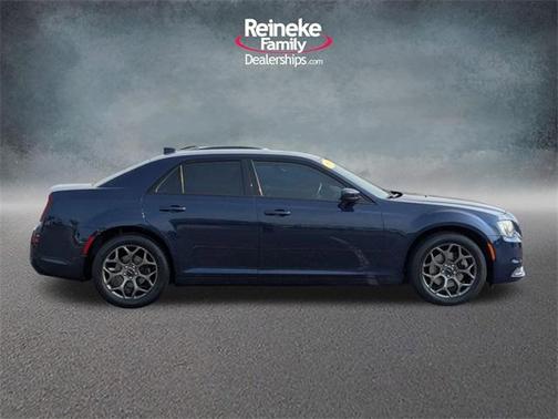 2016 Chrysler 300 S