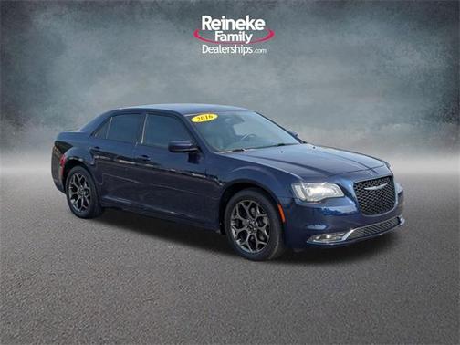 2016 Chrysler 300 S