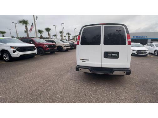 Summit White 2025 Chevrolet Express 3500 RWD 3500 Extended Wheelbase LT