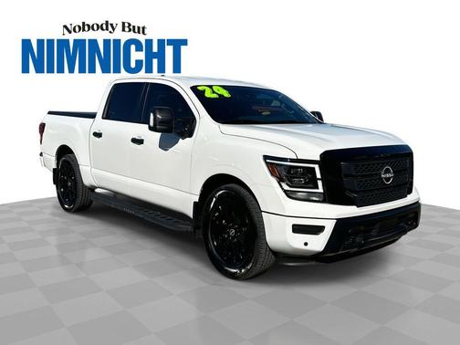 2024 Nissan Titan SV