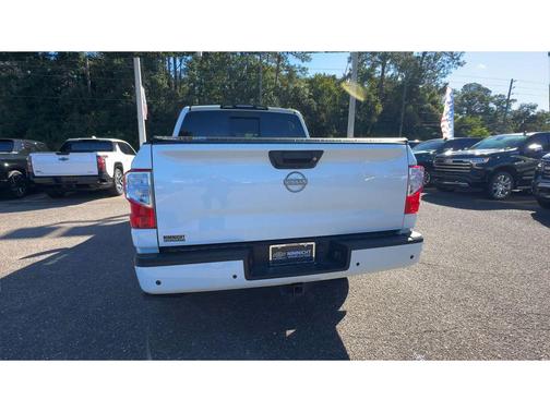 2024 Nissan Titan SV