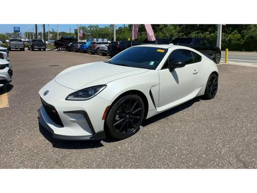 Halo 2025 Toyota GR86 Premium