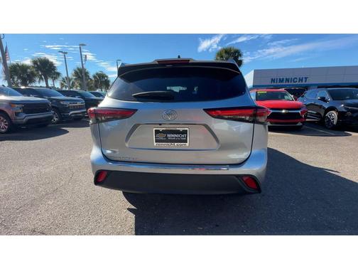 2023 Toyota Highlander LE