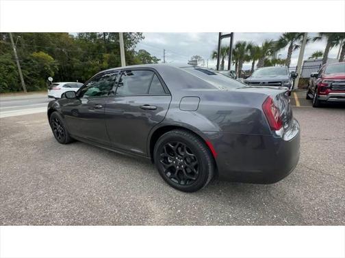 2023 Chrysler 300 Touring