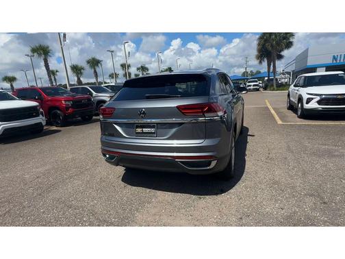 Gray 2022 Volkswagen Atlas Cross Sport 2.0T SE w/Technology