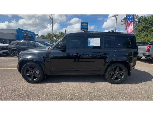 Santorini Black Metallic 2021 Land Rover Defender 110 X-Dynamic SE