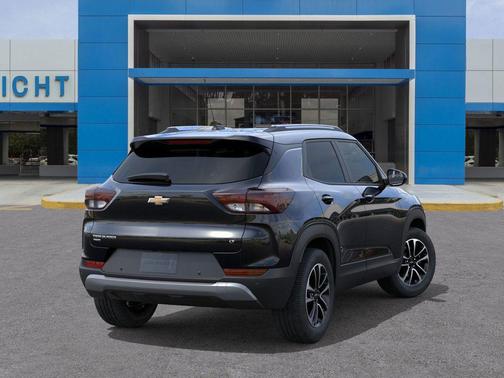 Mosaic Black Metallic 2026 Chevrolet Trailblazer LT