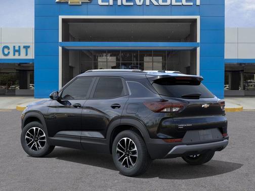 Mosaic Black Metallic 2026 Chevrolet Trailblazer LT