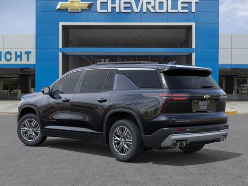 Mosaic Black Metallic 2026 Chevrolet Traverse LT