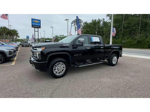 Black 2022 Chevrolet Silverado 2500 High Country