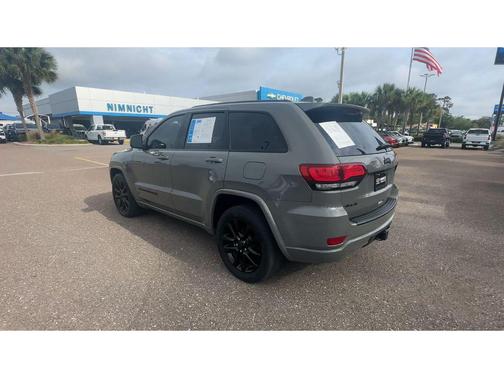 Sting-Gray Clearcoat 2021 Jeep Grand Cherokee Laredo