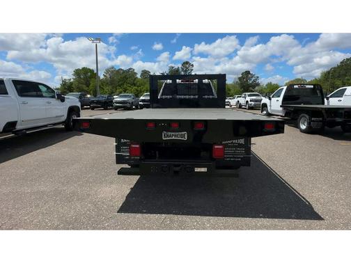 Summit White 2026 Chevrolet Silverado 3500 WT