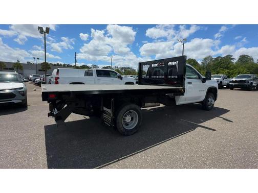 Summit White 2026 Chevrolet Silverado 3500 WT