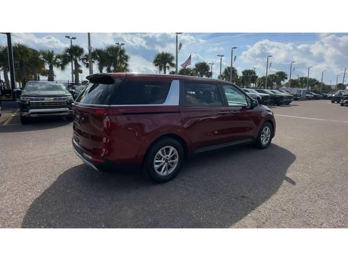 2024 Kia Carnival LX