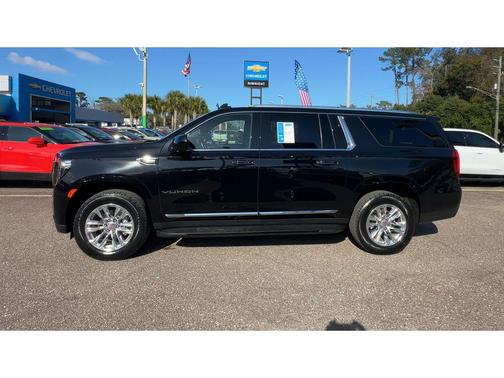 2024 GMC Yukon XL SLT