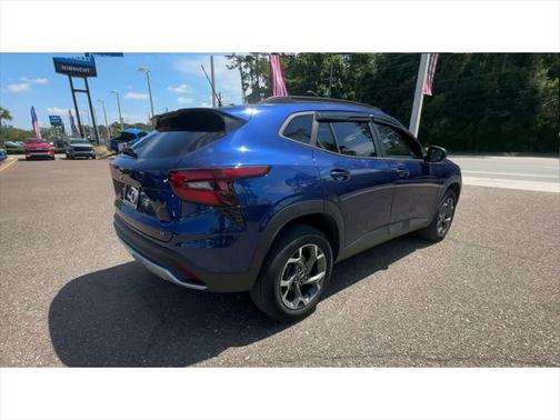 2024 Chevrolet Trax LT