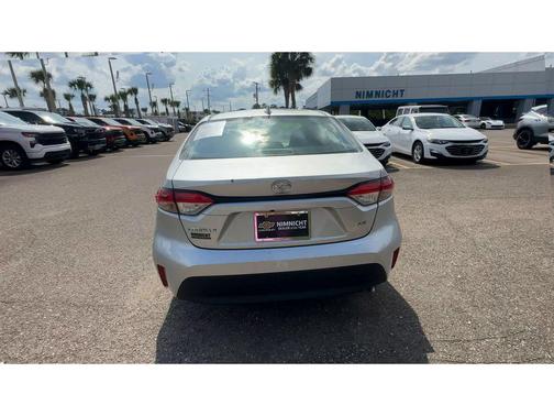 Classic Silver Metallic 2024 Toyota Corolla LE