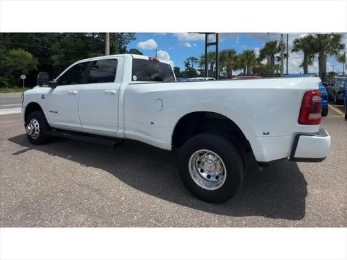 2023 RAM 3500 Laramie Crew Cab 4x4 8' Box