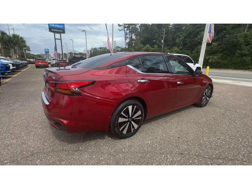 2022 Nissan Altima 2.5 SL