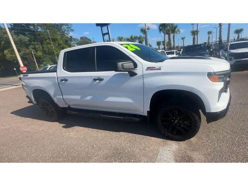 Summit White 2024 Chevrolet Silverado 1500 Custom Trail Boss