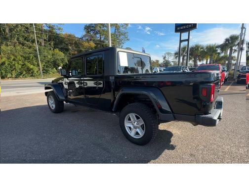 2022 Jeep Gladiator Sport S