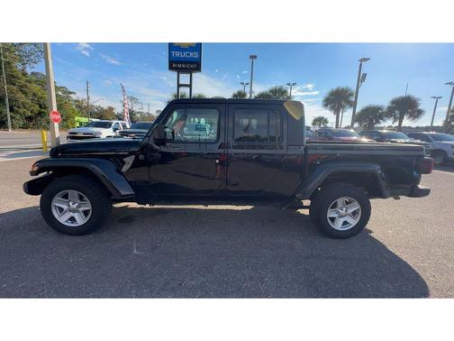 2022 Jeep Gladiator Sport S