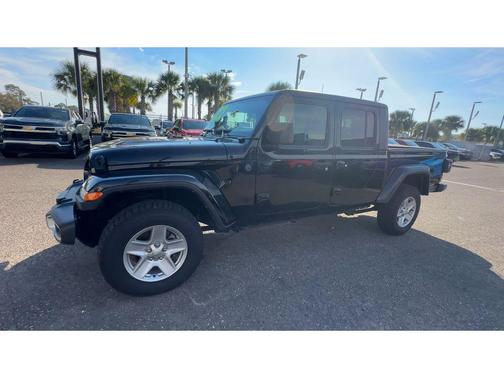 2022 Jeep Gladiator Sport S