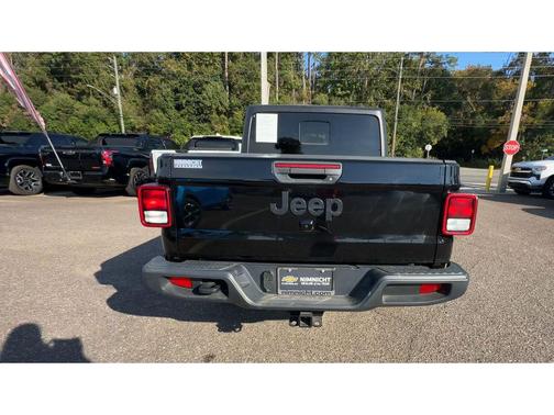 2022 Jeep Gladiator Sport S