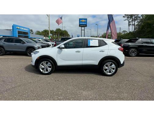 Summit White 2025 Buick Encore GX Preferred