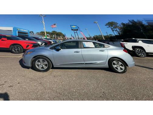 2018 Chevrolet Cruze LS
