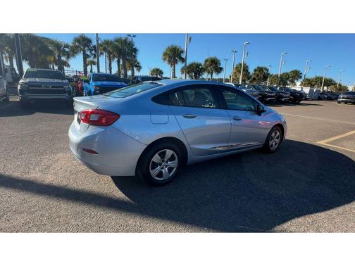 2018 Chevrolet Cruze LS