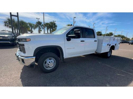 2026 Chevrolet Silverado 3500 WT