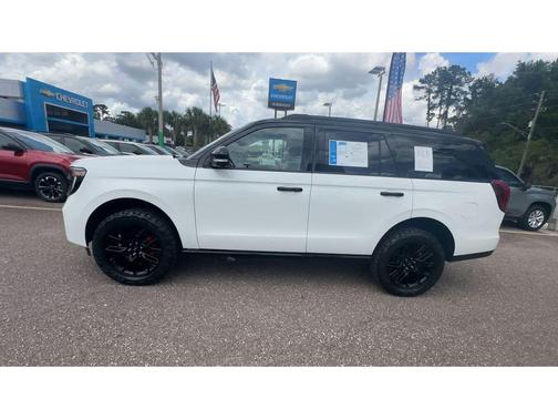 STAR WHITE MET TRI-COAT 2025 Ford Expedition Platinum