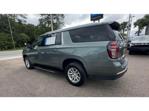 2024 Chevrolet Suburban LT