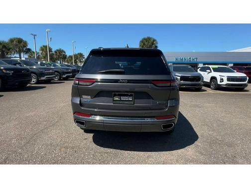 2022 Jeep Grand Cherokee 4xe Overland